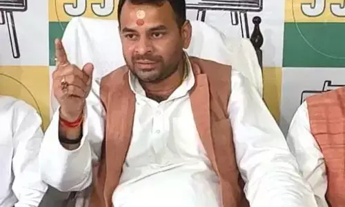 मेरे साथ जिस लड़की को जोड़कर मुझे पिता बताने की बात गलत: तेज प्रताप यादव