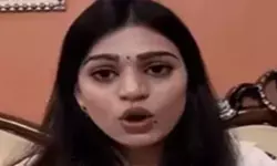 कानपुर बैंक विवाद: ठाकुर हूं मैं वाले वायरल वीडियो से मचा हंगामा, कर्मचारी आस्था सिंह की सामने आई सफाई