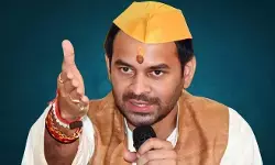 “मेरी हत्या कराने की भी साजिश होती है” - तेज प्रताप यादव “मेरी हत्या कराने की भी साजिश होती है” - तेज प्रताप यादव