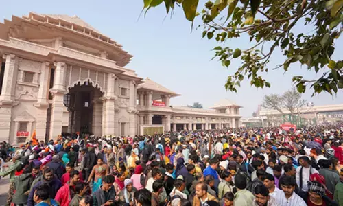 अयोध्या में भक्तों का स्वागत करेगा भव्य लक्ष्मण द्वार अयोध्या में भक्तों का स्वागत करेगा भव्य लक्ष्मण द्वार