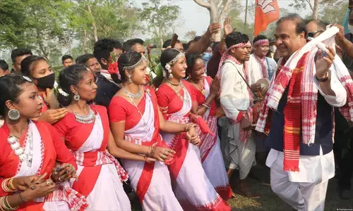 असम में क्यों तेज हो रही है मिया मुसलमानों के खिलाफ मुहिम असम में क्यों तेज हो रही है मिया मुसलमानों के खिलाफ मुहिम