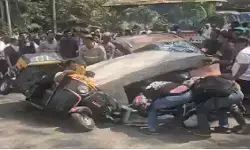 मुंबई में बड़ा हादसा; मेट्रो पिलर का हिस्सा टूटकर गिरने से एक की मौत, तीन अन्य घायल