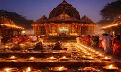 ओडिशा में महाशिवरात्रि पर लाखों श्रद्धालुओं ने शिव मंदिरों में की पूजा