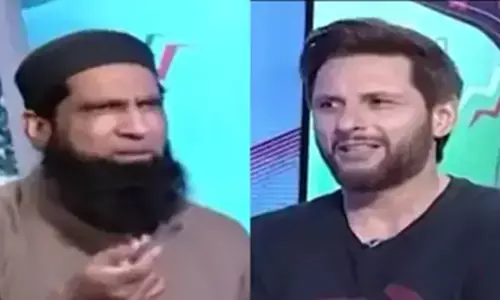 भारत से हार के बाद पाकिस्तान में फूटा गुस्‍सा, शाहिद अफरीदी और मोहम्मद यूसुफ ने बाबर, शाहीन और शादाब पर उठाए सवाल