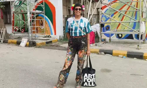 भारत की सड़कों पर म्यूरल बनाना महिलाओं के लिए कैसा अनुभव है?