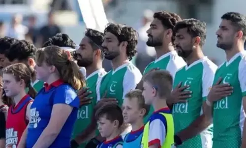 बर्तन मांजकर खेलने उतरे पाकिस्तानी खिलाड़ी... ऑस्ट्रेलिया दौरे से लौटते ही पाक हॉकी में भूचाल