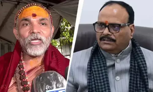 UP के डिप्टी सीएम ब्रजेश पाठक ने 100 बटुकों का किया अभिनंदन, शंकराचार्य अविमुक्तेश्वरानंद ने बताया ‘राजनीति’