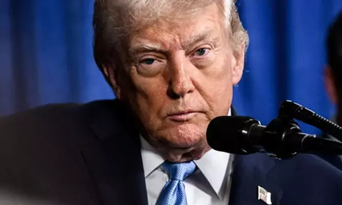 सुप्रीम कोर्ट का फैसला सुन सकपका गए थे राष्ट्रपति ट्रंप, जैसे-तैसे खुद को संभाला था सुप्रीम कोर्ट का फैसला सुन सकपका गए थे राष्ट्रपति ट्रंप, जैसे-तैसे खुद को संभाला था