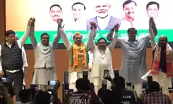 असम में कांग्रेस को बड़ा झटका, पूर्व अध्यक्ष भूपेन बोरा भाजपा में शामिल