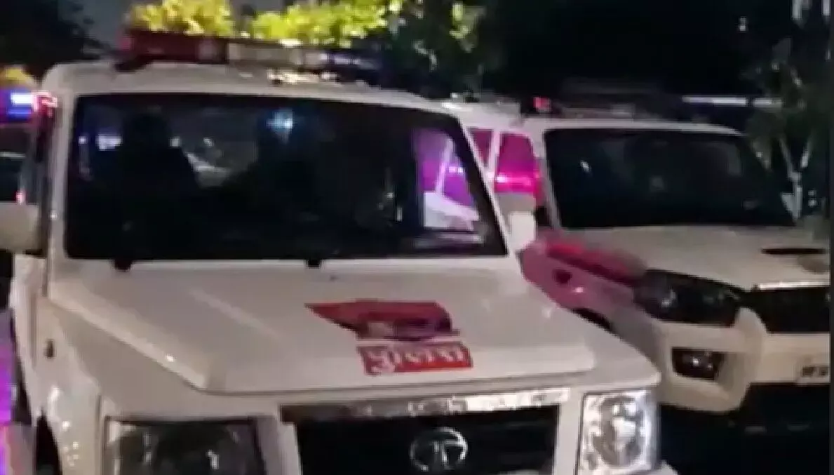 बड़ी आतंकी साजिश बेनकाब, तमिलनाडु से पकड़े गए 8 संदिग्ध, ISI और बांग्लादेश के आतंकी संगठनों से जुड़े तार बड़ी आतंकी साजिश बेनकाब, तमिलनाडु से पकड़े गए 8 संदिग्ध, ISI और बांग्लादेश के आतंकी संगठनों से जुड़े तार