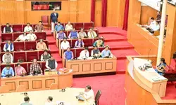 ओडिशा विधानसभा में गतिरोध जारी, अध्यक्ष ने बुलाई सर्वदलीय बैठक ओडिशा विधानसभा में गतिरोध जारी, अध्यक्ष ने बुलाई सर्वदलीय बैठक