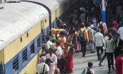 पश्चिम मध्य रेलवे में एक माह के टिकट चेकिंग अभियान से 9 करोड़ रुपए की वसूली