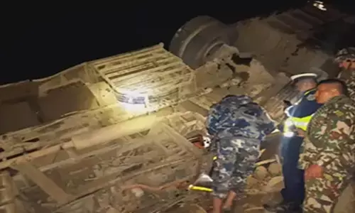 नेपाल में बस हाईवे से नदी में गिरी, 18 की मौत:25 घायल, मरने वालों में 2 विदेशी नागरिक