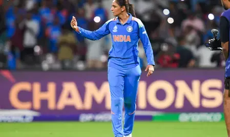 वनडे सीरीज में इतिहास रचने के इरादे से उतरेगी हरमनप्रीत की सेना, ऑस्ट्रेलिया का पलड़ा रहा है भारी वनडे सीरीज में इतिहास रचने के इरादे से उतरेगी हरमनप्रीत की सेना, ऑस्ट्रेलिया का पलड़ा रहा है भारी