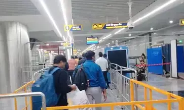 मेरठ रैपिड मेट्रो में सफर कर लोगों ने सरकार को सराहा, बोले- थैंक्‍यू, पहले यात्रा में जाम से जूझते थे