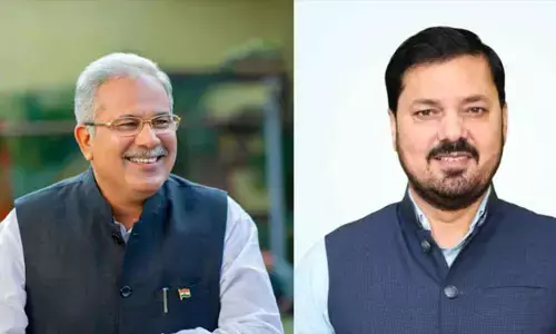 होली के रंगों में सियासी तकरार: बघेल बनाम अनुज शर्मा होली के रंगों में सियासी तकरार: बघेल बनाम अनुज शर्मा