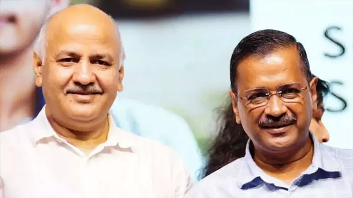 दिल्ली शराब नीति केस: केजरीवाल-सिसोदिया को क्लीन चिट दिल्ली शराब नीति केस: केजरीवाल-सिसोदिया को क्लीन चिट