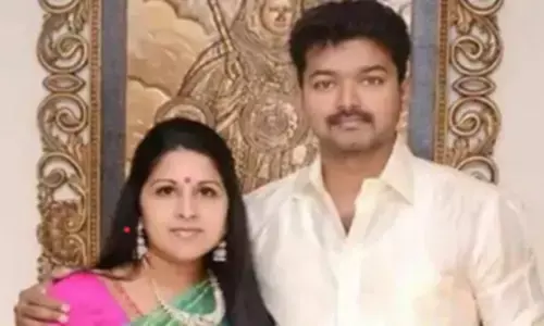 चुनावी मैदान में ताल ठोक रहे विजय को घर से मिली बड़ी चुनौती, शादी के 28 साल बाद पत्नी ने दायर की तलाक अर्जी