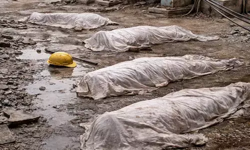 पश्चिम बंगाल के दिनहाटा में हादसा : फैक्ट्री में करंट से पाँच मजदूरों की मौत