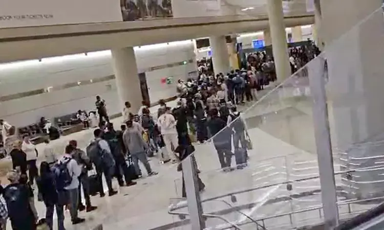 पश्चिम एशिया में बढ़ते तनाव के बीच भारतीय दूतावासों की एडवाइजरी, नागरिकों से अतिरिक्त सतर्कता की अपील