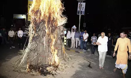 अहमदाबाद : वैदिक होली सेलिब्रेशन में शामिल हुए सीएम भूपेंद्र पटेल