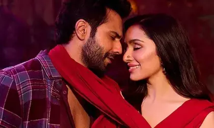 जब श्रद्धा कपूर ने वरुण धवन से जताया उल्टा‑सीधा प्यार, डरकर भाग गए थे अभिनेता जब श्रद्धा कपूर ने वरुण धवन से जताया उल्टा‑सीधा प्यार, डरकर भाग गए थे अभिनेता