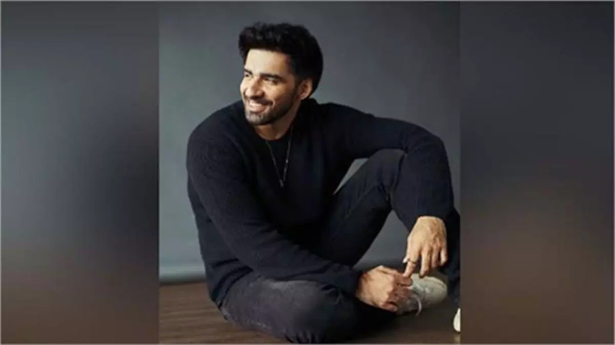 कैसी होली खेलना पसंद है, बिहार से मुंबई तक के सफर के बारे में अभिनेता अविनाश तिवारी ने बताया कैसी होली खेलना पसंद है, बिहार से मुंबई तक के सफर के बारे में अभिनेता अविनाश तिवारी ने बताया