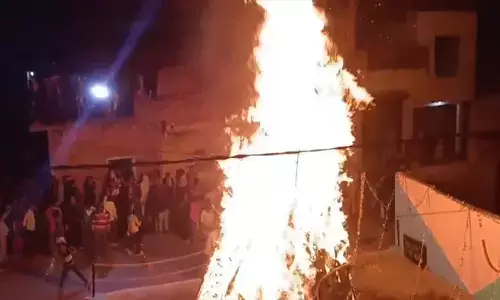 रामनगर में शुभ मुहूर्त पर हुआ होलिका दहन रामनगर में शुभ मुहूर्त पर हुआ होलिका दहन