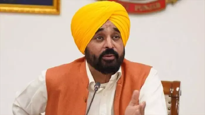 पंजाब सरकार ने मध्य पूर्वी तनाव के कारण वहां फंसे पंजाबियों के लिए 24x7 हेल्पलाइन जारी; पूर्ण सहयोग का आश्वासन : भगवंत मान