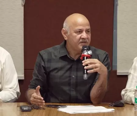 होली के दिन दिल्ली में शराब की दुकान खुले रहने पर सियासत, आप ने जताई आपत्ति होली के दिन दिल्ली में शराब की दुकान खुले रहने पर सियासत, आप ने जताई आपत्ति