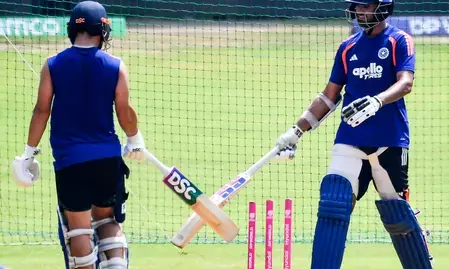 टी20 वर्ल्ड कप: भारत या इंग्लैंड वानखेड़े में किसे मिलेगा फाइनल का टिकट, आंकड़े किसके पक्ष में?