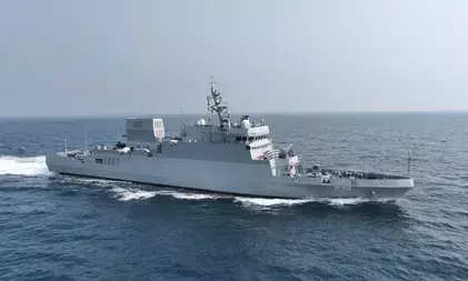 आईआरआईएस डेना से संकट संदेश के बाद भारतीय नौसेना का रेस्क्यू अभियान जारी