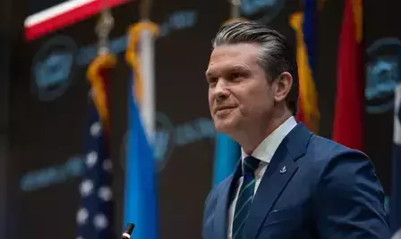 ईरान के खिलाफ बढ़ेंगे अमेरिका-इजरायल के हमले, पेंटागन ने दिया संकेत ईरान के खिलाफ बढ़ेंगे अमेरिका-इजरायल के हमले, पेंटागन ने दिया संकेत