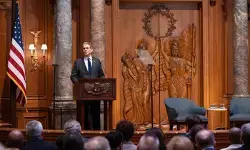 अमेरिका रूस पर तेल प्रतिबंधों में ढील देने पर विचार अमेरिका रूस पर तेल प्रतिबंधों में ढील देने पर विचार