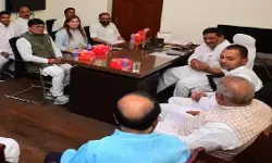 जदयू में शामिल होने से पहले एक्टिव हुए निशांत कुमार, विधायकों संग कर रहे बैठक