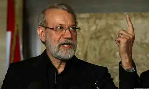 अली लारीजानी, जो पर्दे के पीछे से चला रहे हैं ईरान की हुकूमत