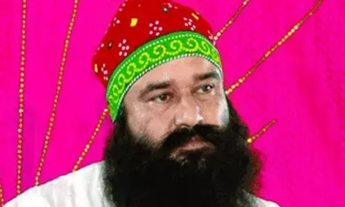 रामचंद्र छत्रपति हत्याकांड में डेरा प्रमुख गुरमीत राम रहीम को हाईकोर्ट से बड़ी राहत, तीन दोषियों की उम्रकैद बरकरार