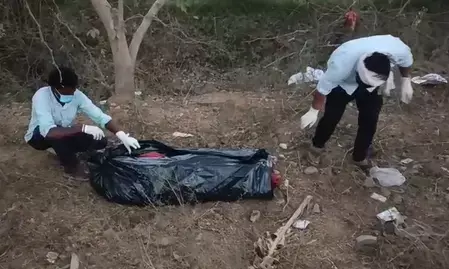 मध्य प्रदेश पुलिस ने मऊगंज में सड़ी-गली लाश बरामद की