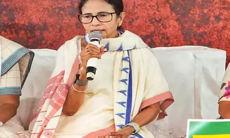 बंगाल: सीएम ममता बनर्जी ने संथाल सम्मेलन स्थल पर राष्ट्रपति की टिप्पणी को लेकर भाजपा पर निशाना साधा