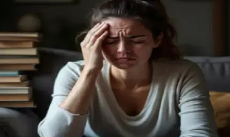 अमृतधारा: तीन सत्वों से मिलकर बनी चमत्कारी औषधि, सिर दर्द और माइग्रेन का रामबाण इलाज अमृतधारा: तीन सत्वों से मिलकर बनी चमत्कारी औषधि, सिर दर्द और माइग्रेन का रामबाण इलाज