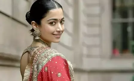 तुम जैसी हो, वैसी ही काफी हो... विमेंस डे पर रश्मिका मंदाना ने महिलाओं को दिया खास मैसेज तुम जैसी हो, वैसी ही काफी हो... विमेंस डे पर रश्मिका मंदाना ने महिलाओं को दिया खास मैसेज