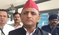 विदेश नीति गिरवी, संसद में हो बहस: अखिलेश का वार