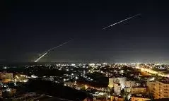 स्कूल स्ट्राइक का संबंध ईरान में आईआरजीसी ठिकाने पर हुए अमेरिकी हमले से, मीडिया ने नए वीडियो में किया दावा स्कूल स्ट्राइक का संबंध ईरान में आईआरजीसी ठिकाने पर हुए अमेरिकी हमले से, मीडिया ने नए वीडियो में किया दावा