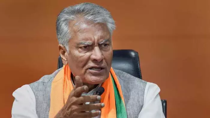 सुनील जाखड़ का हमला: पंजाब बजट से बढ़ेगा कर्ज संकट सुनील जाखड़ का हमला: पंजाब बजट से बढ़ेगा कर्ज संकट