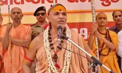 योगी की मां हमारी भी मां, अविमुक्तेश्वरानंद बोले- मजहब के लोग अपने मौलाना को समझाएं