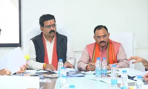 छत्तीसगढ़ में नशे के कारोबार पर गृहमंत्री का सख्त रुख छत्तीसगढ़ में नशे के कारोबार पर गृहमंत्री का सख्त रुख