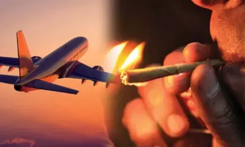 फ्लाइट के वॉशरूम में बीड़ी! यात्री पर केस दर्ज फ्लाइट के वॉशरूम में बीड़ी! यात्री पर केस दर्ज