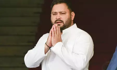 राज्यसभा चुनाव को लेकर तेजस्वी यादव का दावा- हमारे पास संख्या है तभी तो चुनाव लड़ रहे हैं राज्यसभा चुनाव को लेकर तेजस्वी यादव का दावा- हमारे पास संख्या है तभी तो चुनाव लड़ रहे हैं