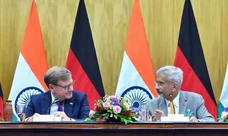 पश्चिम एशिया में तनाव पर एस जयशंकर ने जर्मनी के व‍िदेश मंत्री जोहान वाडेफुल से की बातचीत