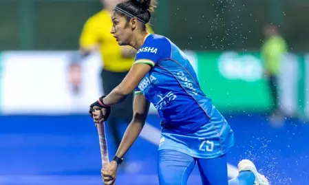 हॉकी वर्ल्ड कप क्वालिफायर्स: नवनीत कौर की हैट्रिक, भारत ने वेल्स को 4-1 से हराया हॉकी वर्ल्ड कप क्वालिफायर्स: नवनीत कौर की हैट्रिक, भारत ने वेल्स को 4-1 से हराया